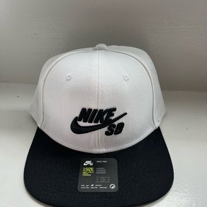 Nike Snapback Hat